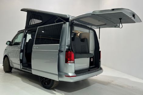 Volkswagen TRANSPORTER T28 SWB DIESEL 2.0 TDI 150 Highline Van DSG